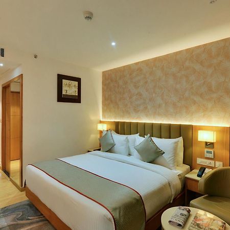 Yesvantpur Clarion Hotel Bangalore מראה חיצוני תמונה