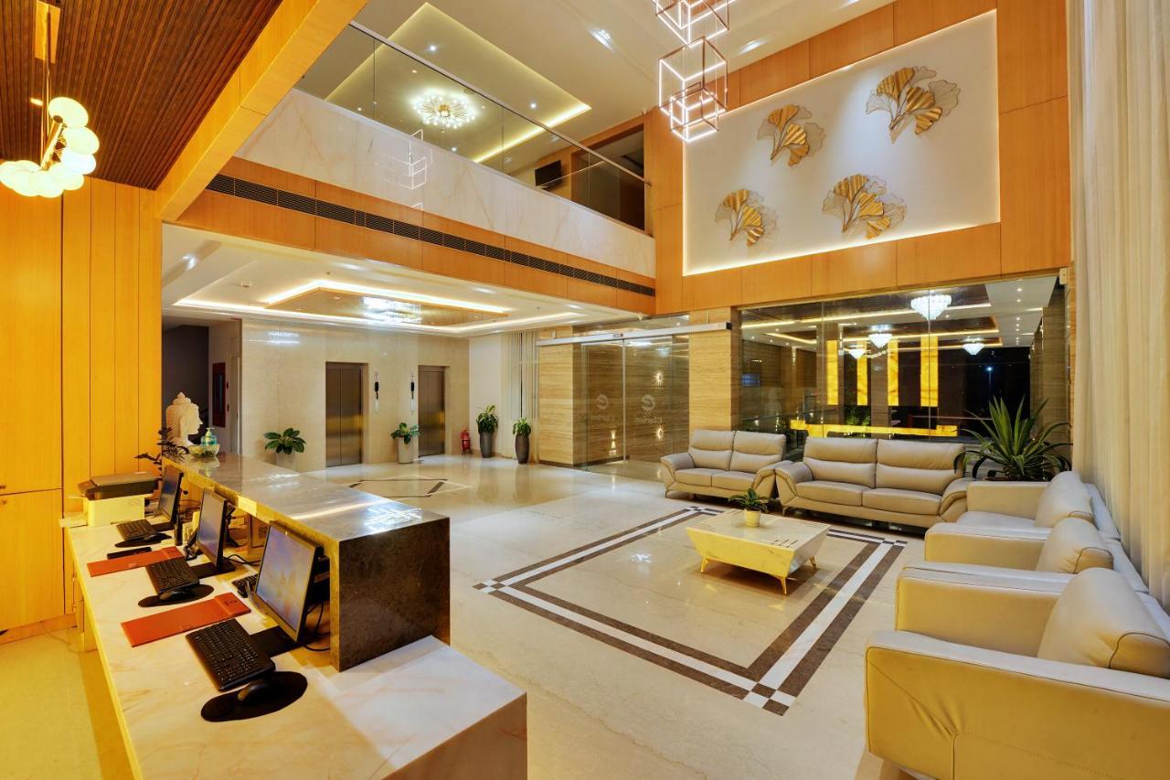Yesvantpur Clarion Hotel Bangalore מראה חיצוני תמונה