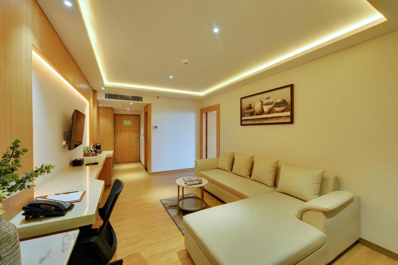 Yesvantpur Clarion Hotel Bangalore מראה חיצוני תמונה