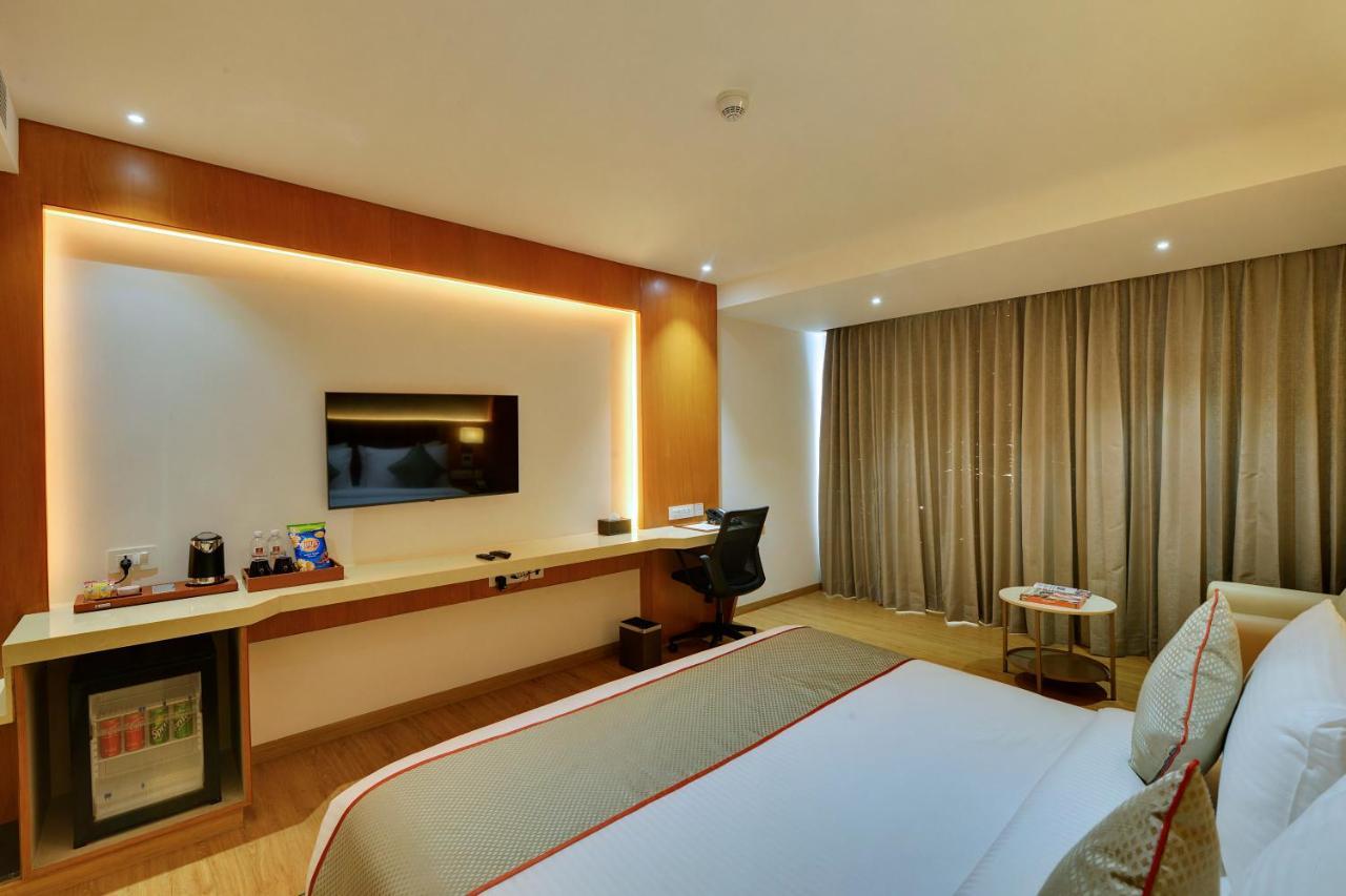 Yesvantpur Clarion Hotel Bangalore מראה חיצוני תמונה