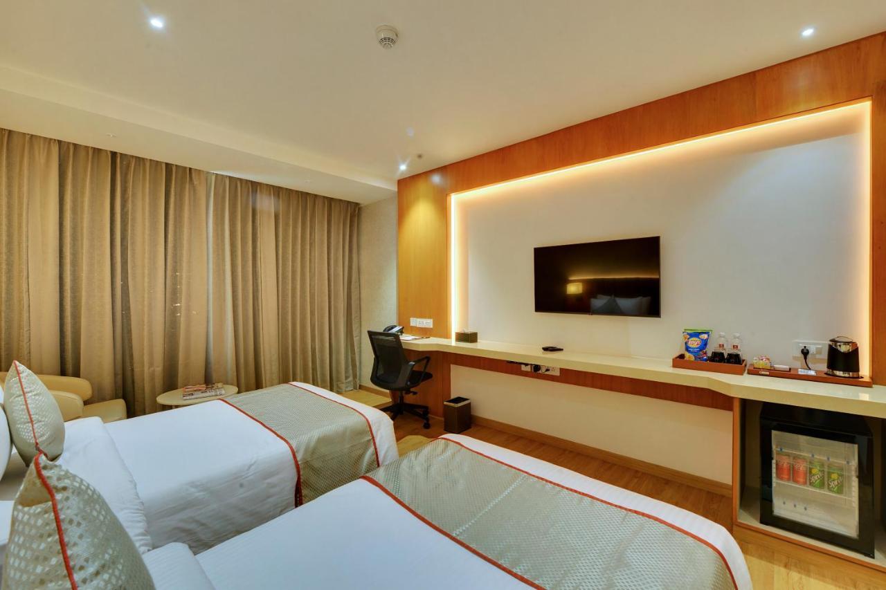 Yesvantpur Clarion Hotel Bangalore מראה חיצוני תמונה