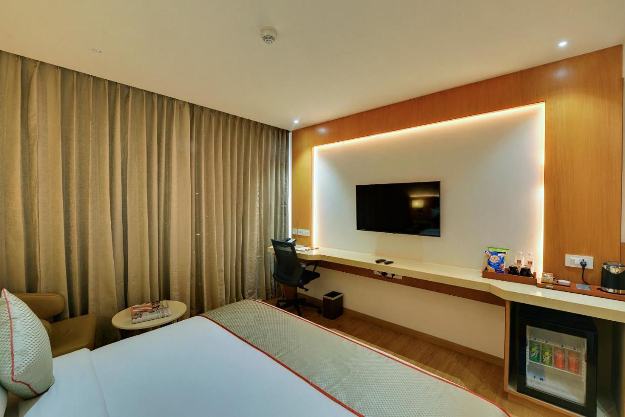 Yesvantpur Clarion Hotel Bangalore מראה חיצוני תמונה