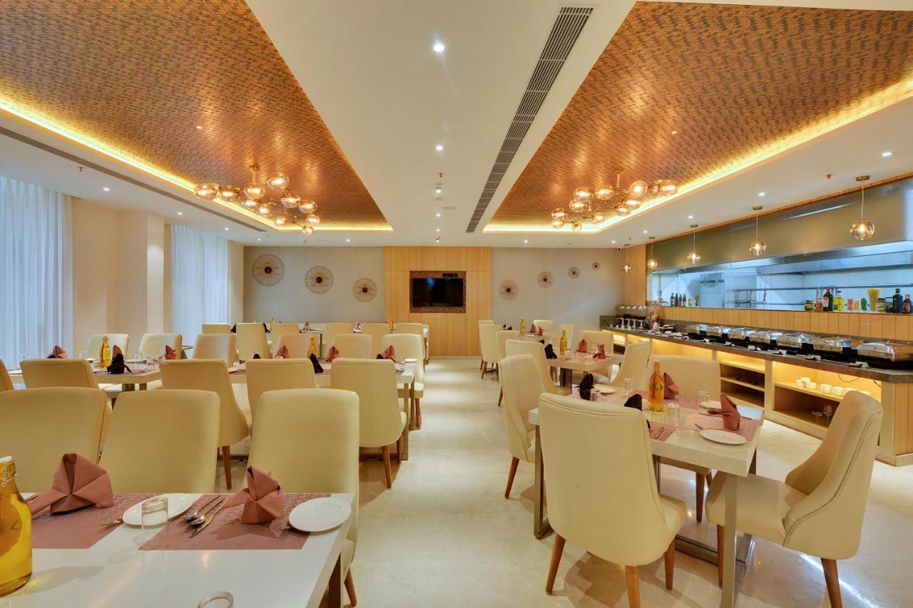 Yesvantpur Clarion Hotel Bangalore מראה חיצוני תמונה